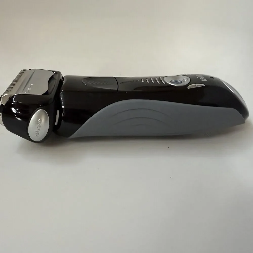 Braun Series 7 740s-6 Wet & Dry Electric Shaver w/ Charger & Travel Case Tested